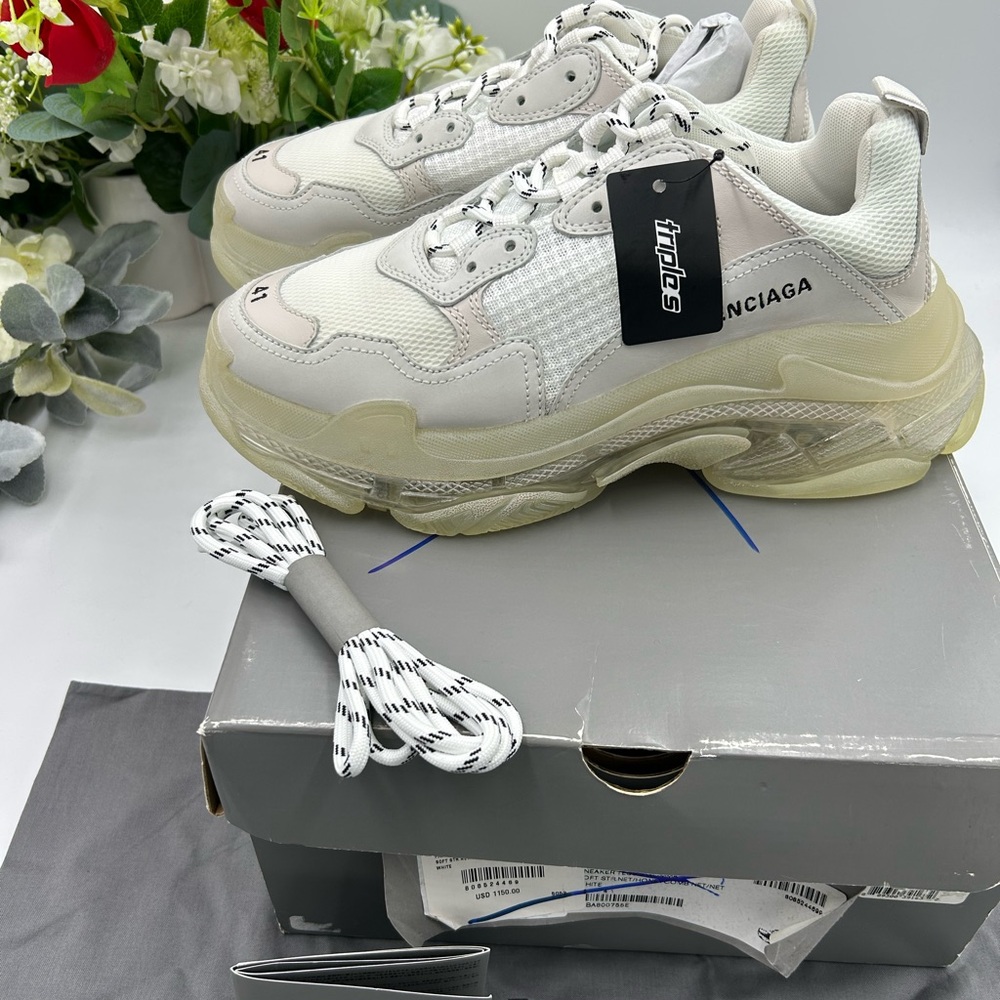 Women's Balenciaga triple S clear, sole sneakers size 41 NWT